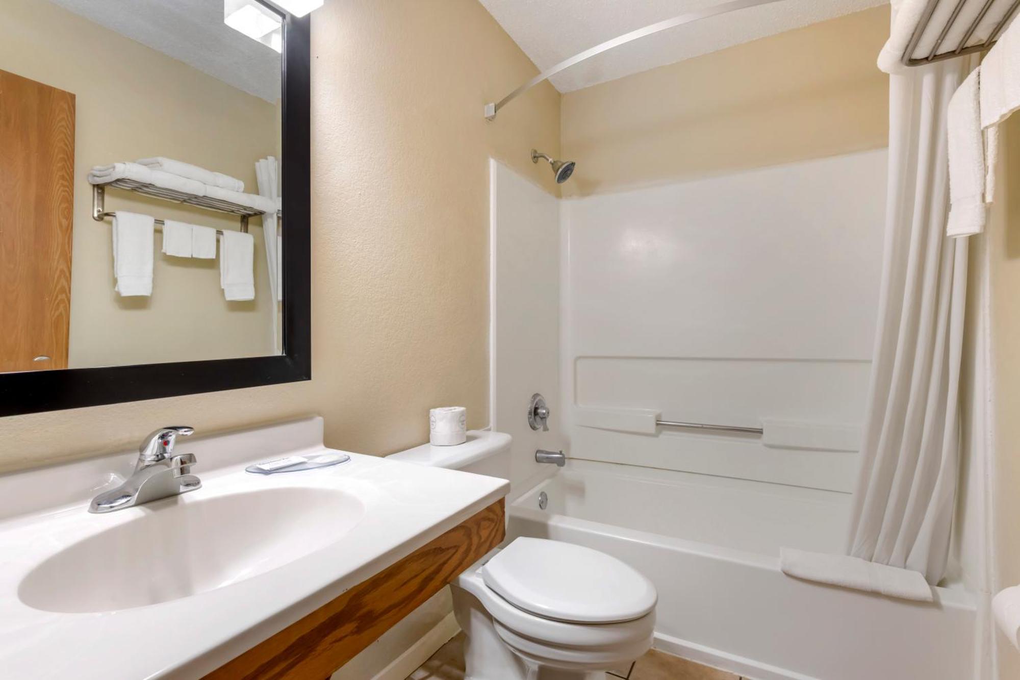 Harmony Inn New Ulm Εξωτερικό φωτογραφία