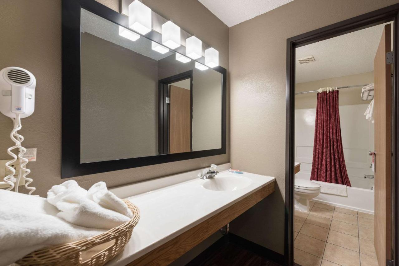 Harmony Inn New Ulm Εξωτερικό φωτογραφία